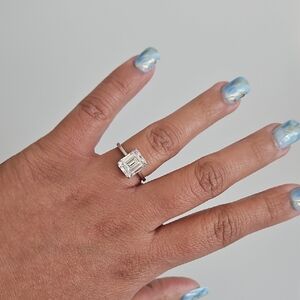 4ct Emerald Solitaire Ring